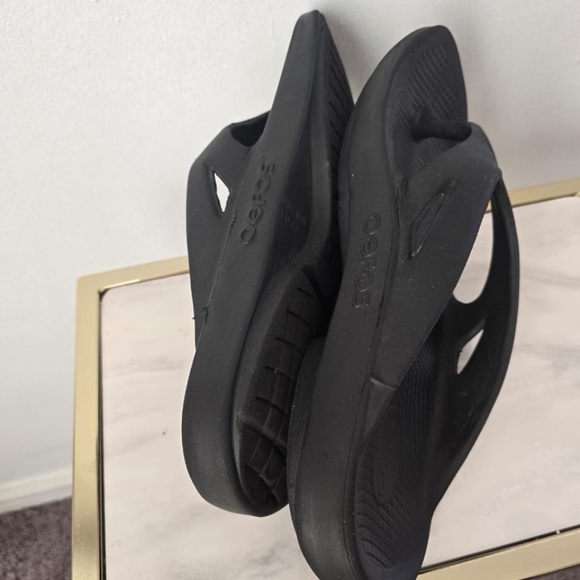 Oofos Ooriginal Men 14 Black Thong Flip Flop Recovery Sport Slip-On Shoe